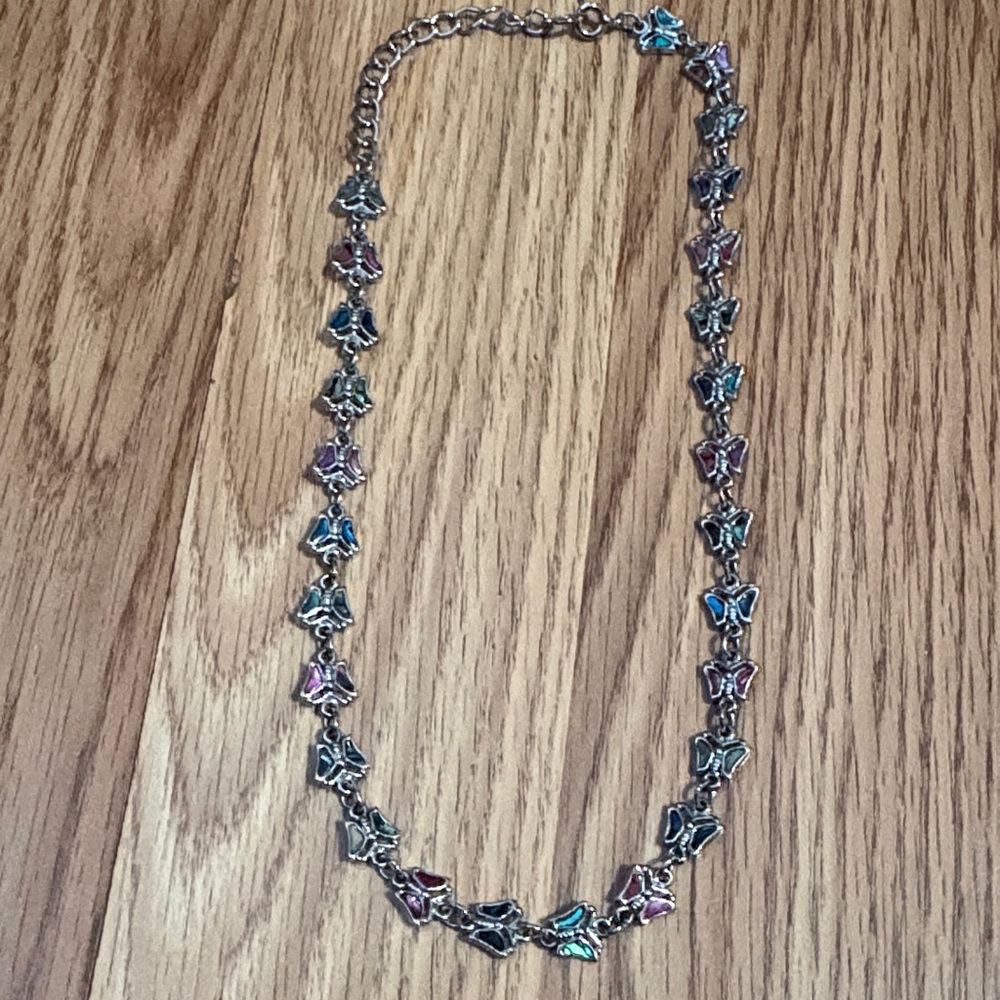 VINTAGE MULTICOLORED ABALONE SHELL BUTTERFLY SILVER-TONE 14 - 17" NECKLACE - Picture 3 of 10